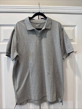 GAP Men's Light Gray Polo Shirt
